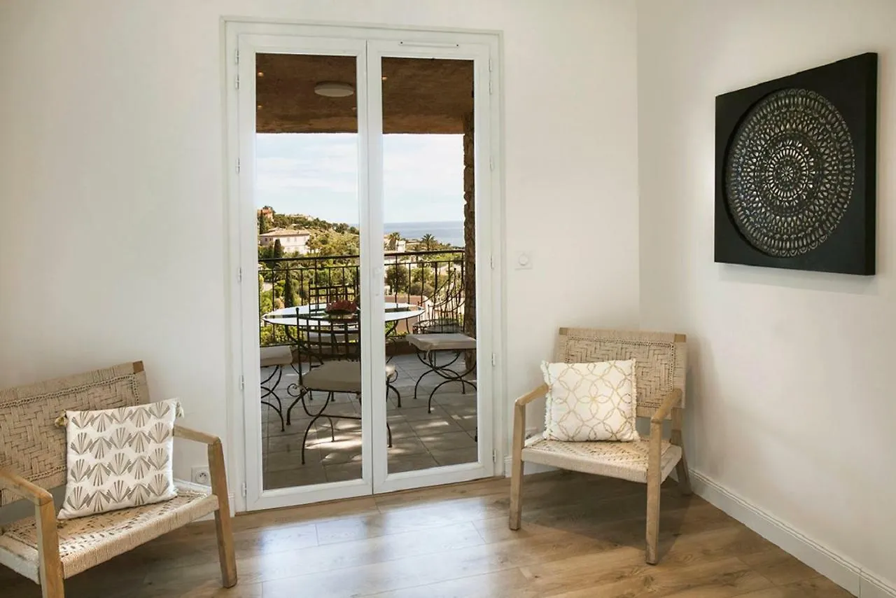 La Garonnette-Plage Prestigious Sea View Villa צרפת