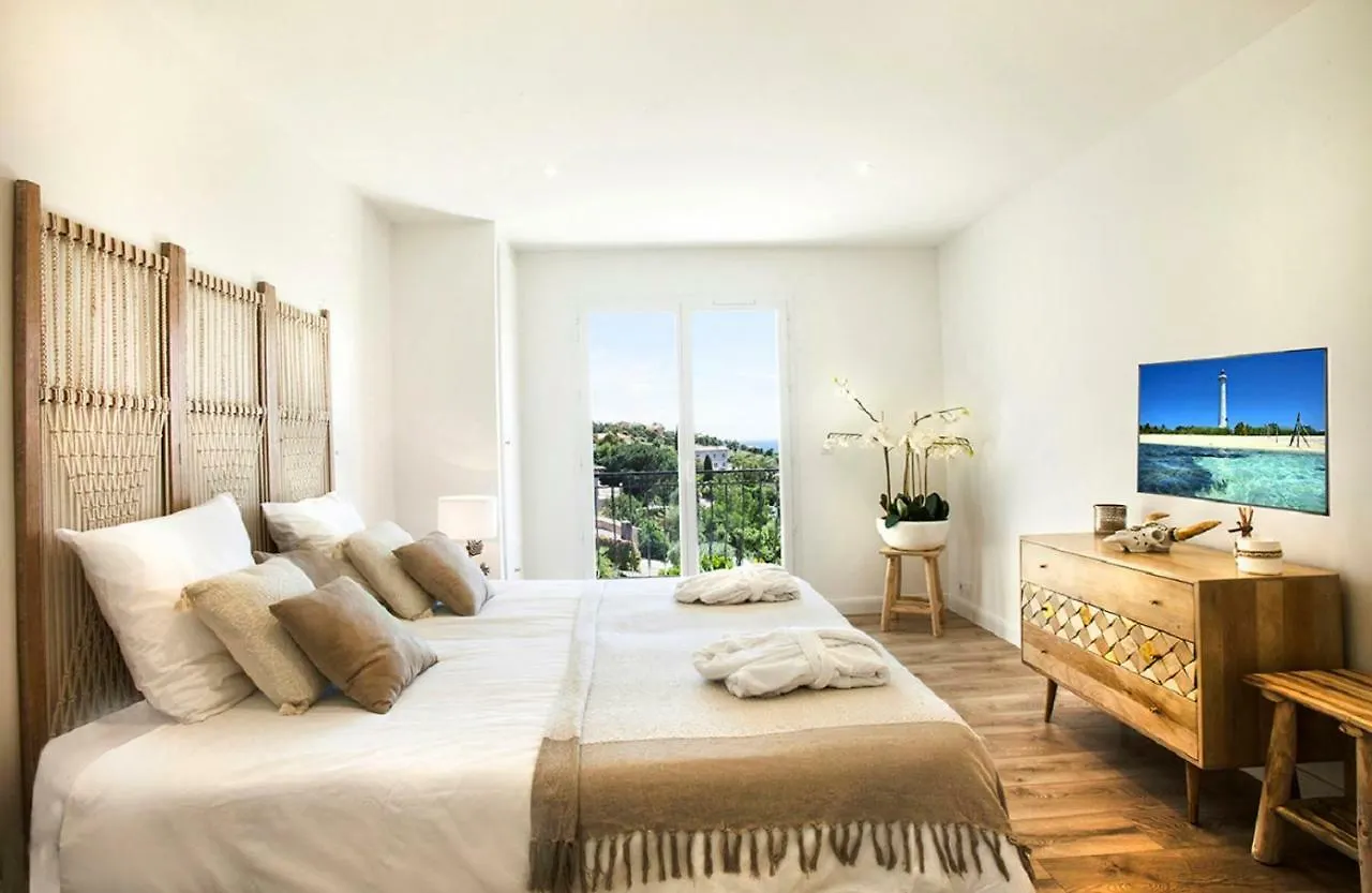 La Garonnette-Plage Prestigious Sea View Villa